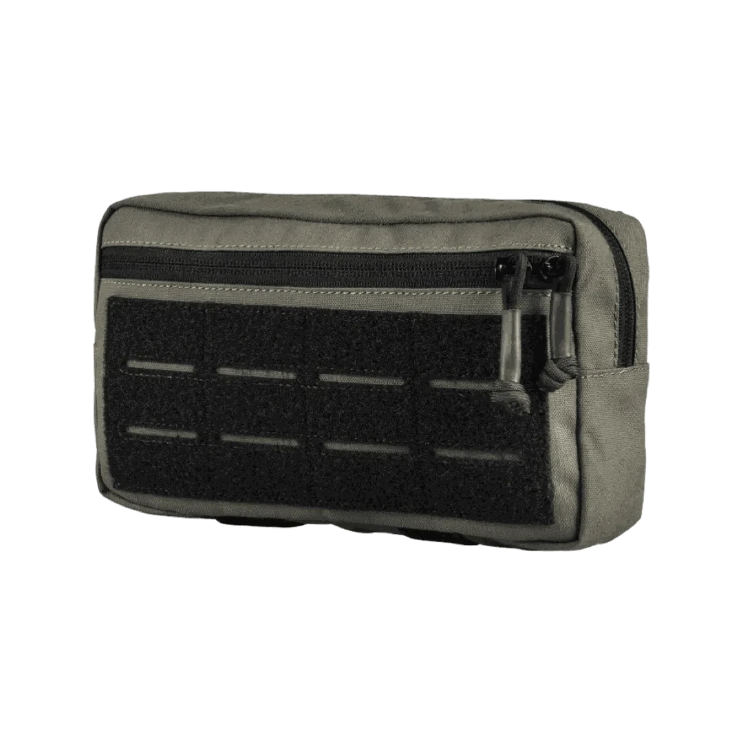 Tactical MOLLE pouch for EDC in durable 500D nylon with attachment system.