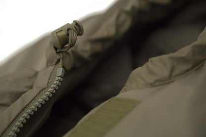 Carinthia Defence 1 sleeping bag with durable zipper and shellproof fabric.