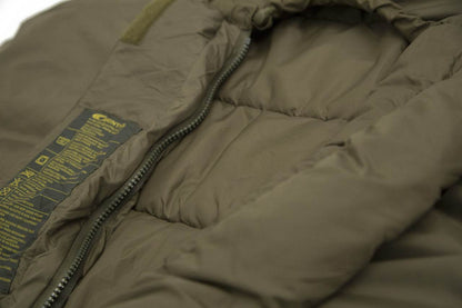 Carinthia Defence 1 sleeping bag zip opening showing insulation and durable fabric.