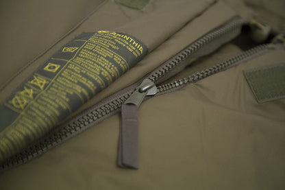 Carinthia Defence 4 Sleeping Bag zipper close-up showing olive color and durable construction.