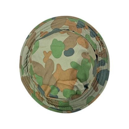 Military giggle hat in Auscam with short jungle style brim, made from 65% polyester and 35% cotton.