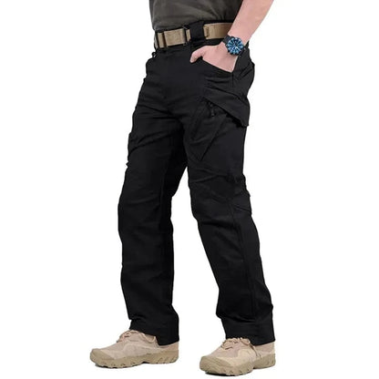 Men's tactical pants in black, featuring multiple pockets and rugged design for outdoor activities.